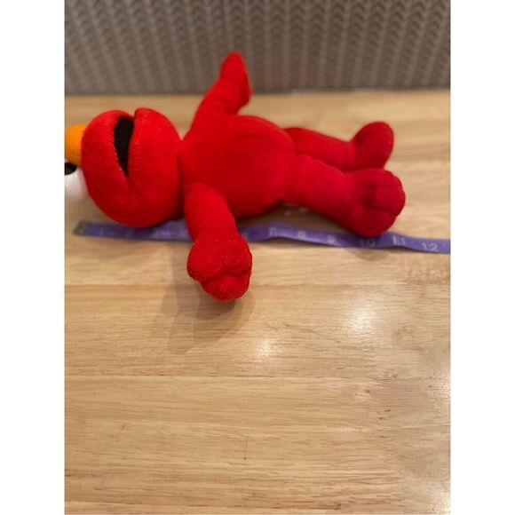 Elmo from Sesame Street red puppet 10 inch plush toy - Picture 8 of 9